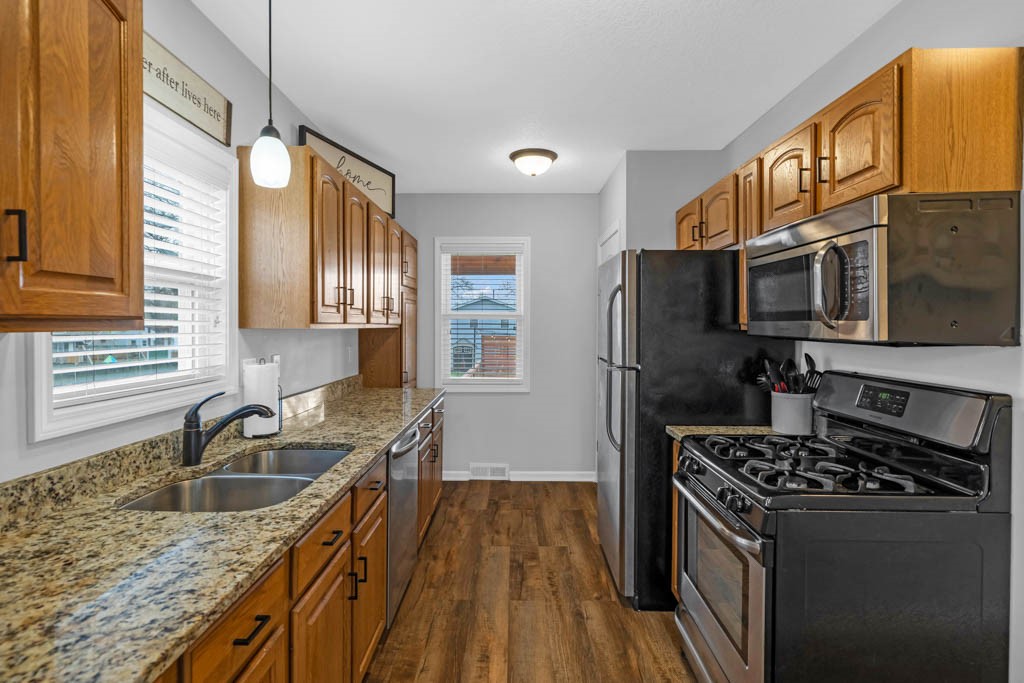 2409 33rd Street, Des Moines, Iowa image 8
