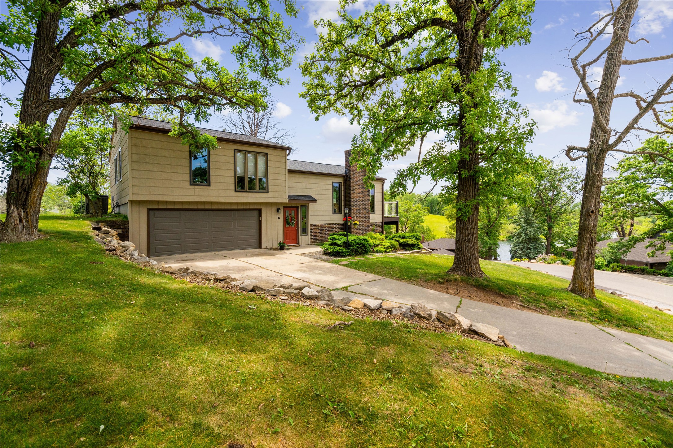 6 Fore Seasons Drive, Grinnell, Iowa image 1