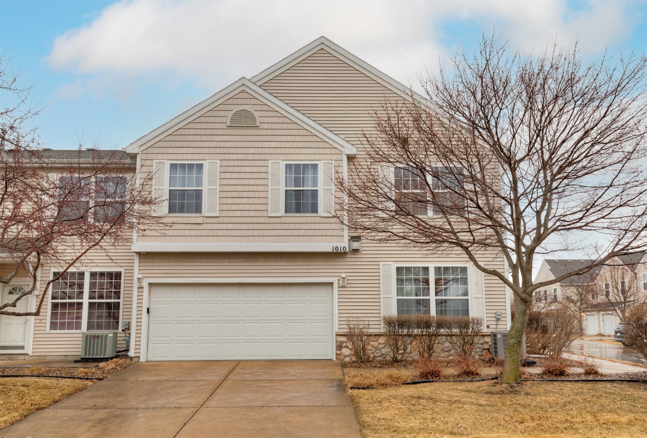 1010 NE Hyacinth Lane, Ankeny, Iowa image 2
