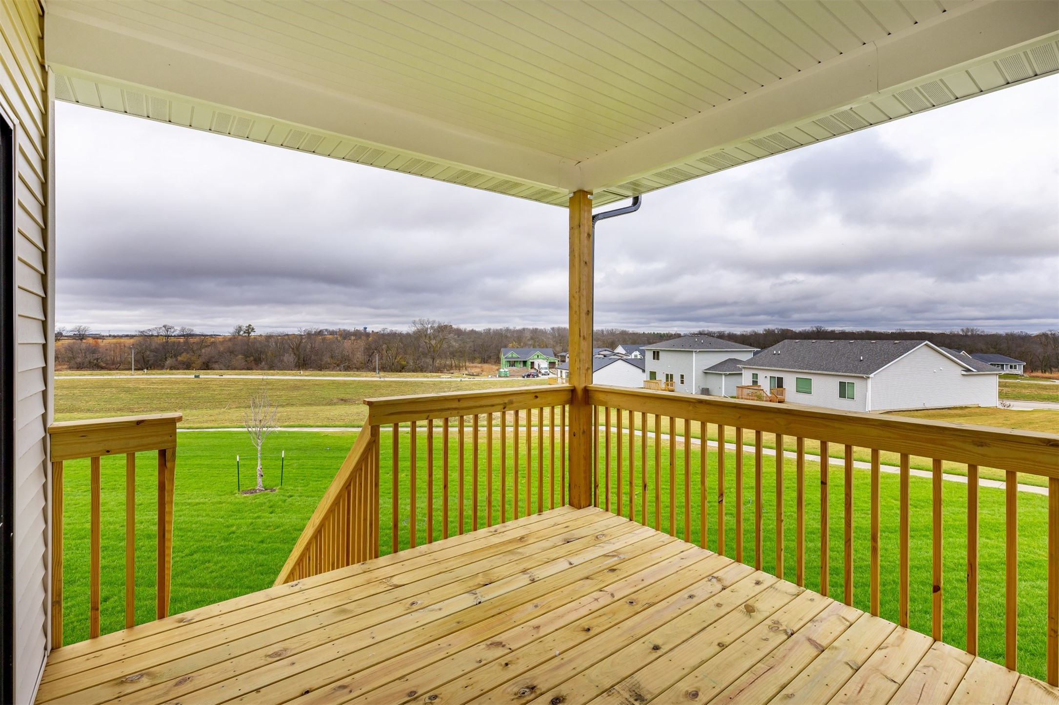 16505 Bentwood Drive, Urbandale, Iowa image 7