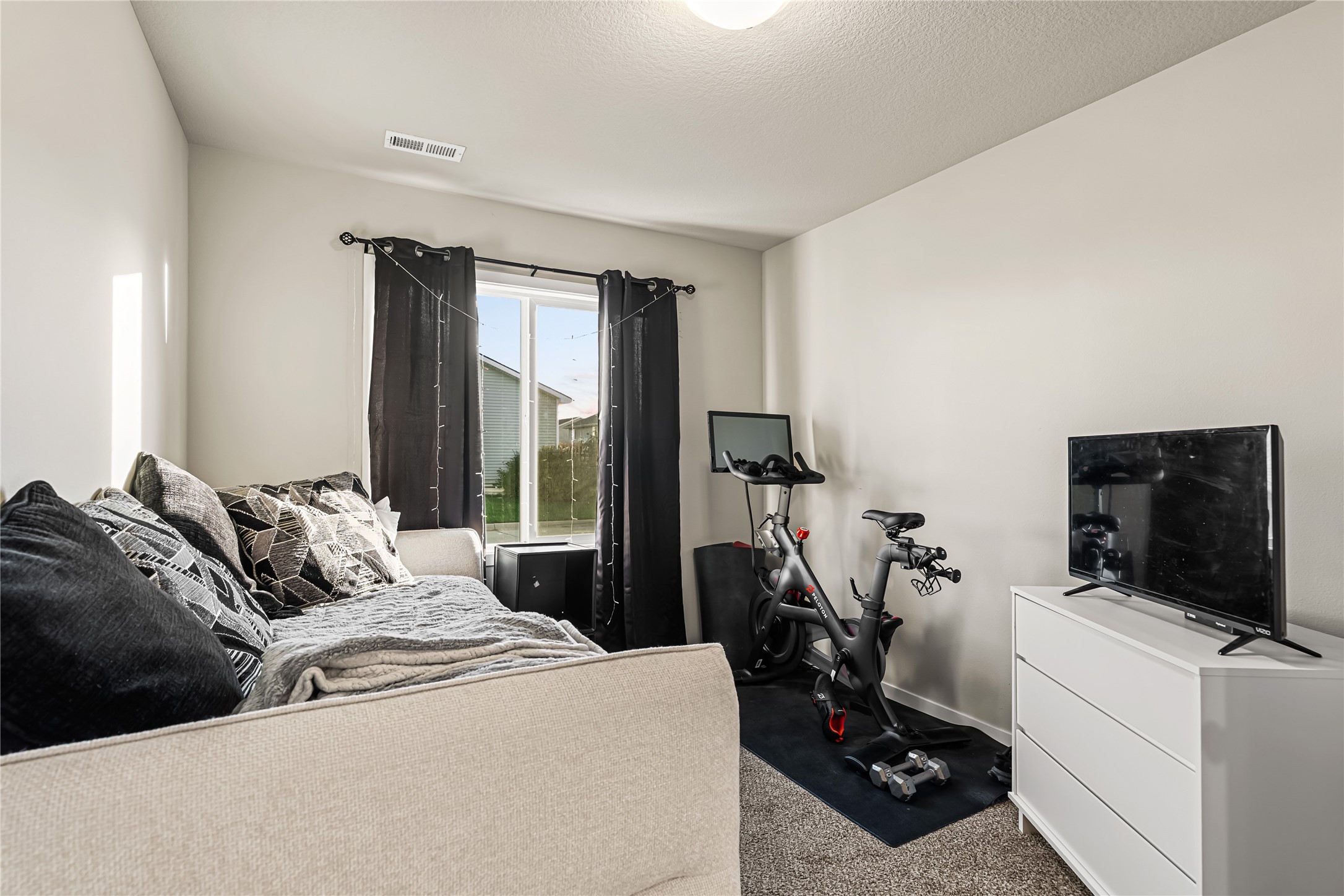 800 Juniper Street NW