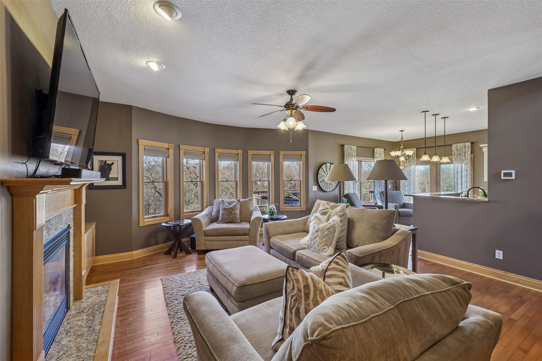 3021 N Cattail Creek