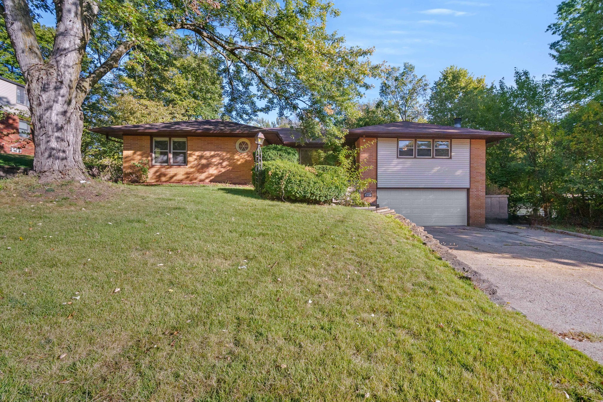 6207 Dagle Drive, Des Moines, Iowa image 1