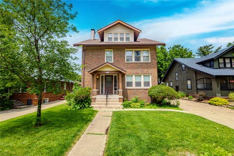 Homes For Sale - 4615 Kingman Boulevard<br/> Des Moines, IA 50311