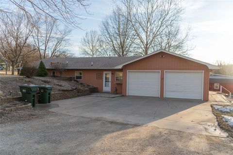 123 Timber Ridge Drive Pella IA 50219