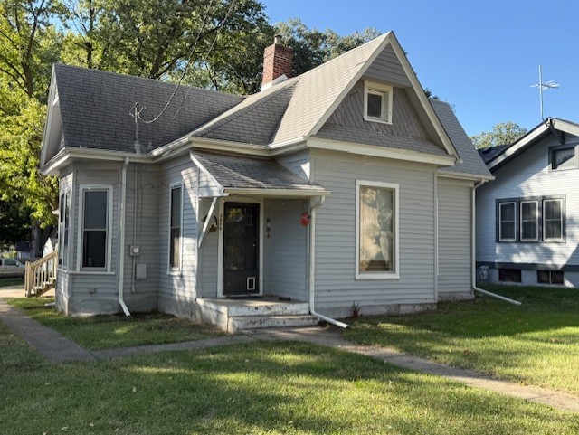 Photo 1 of 4 — 3806 12th Street, Des Moines, IA 50313