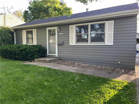 Single Family Residence in Des Moines IA 4040 51st Street.jpg