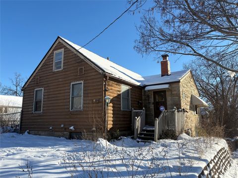 3201 Cleveland Avenue Des Moines IA 50317