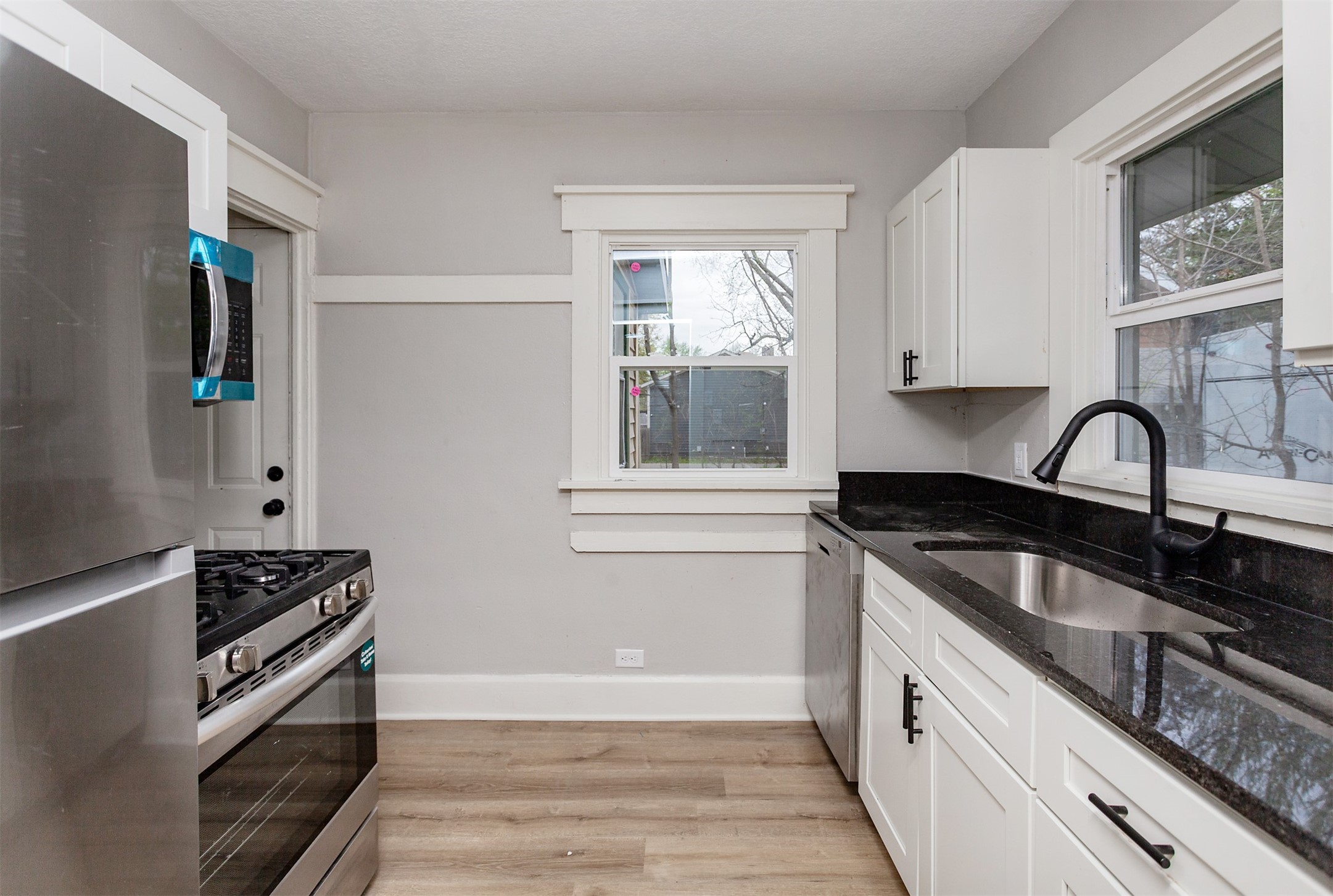 1316 Hull Avenue, Des Moines, Iowa image 10