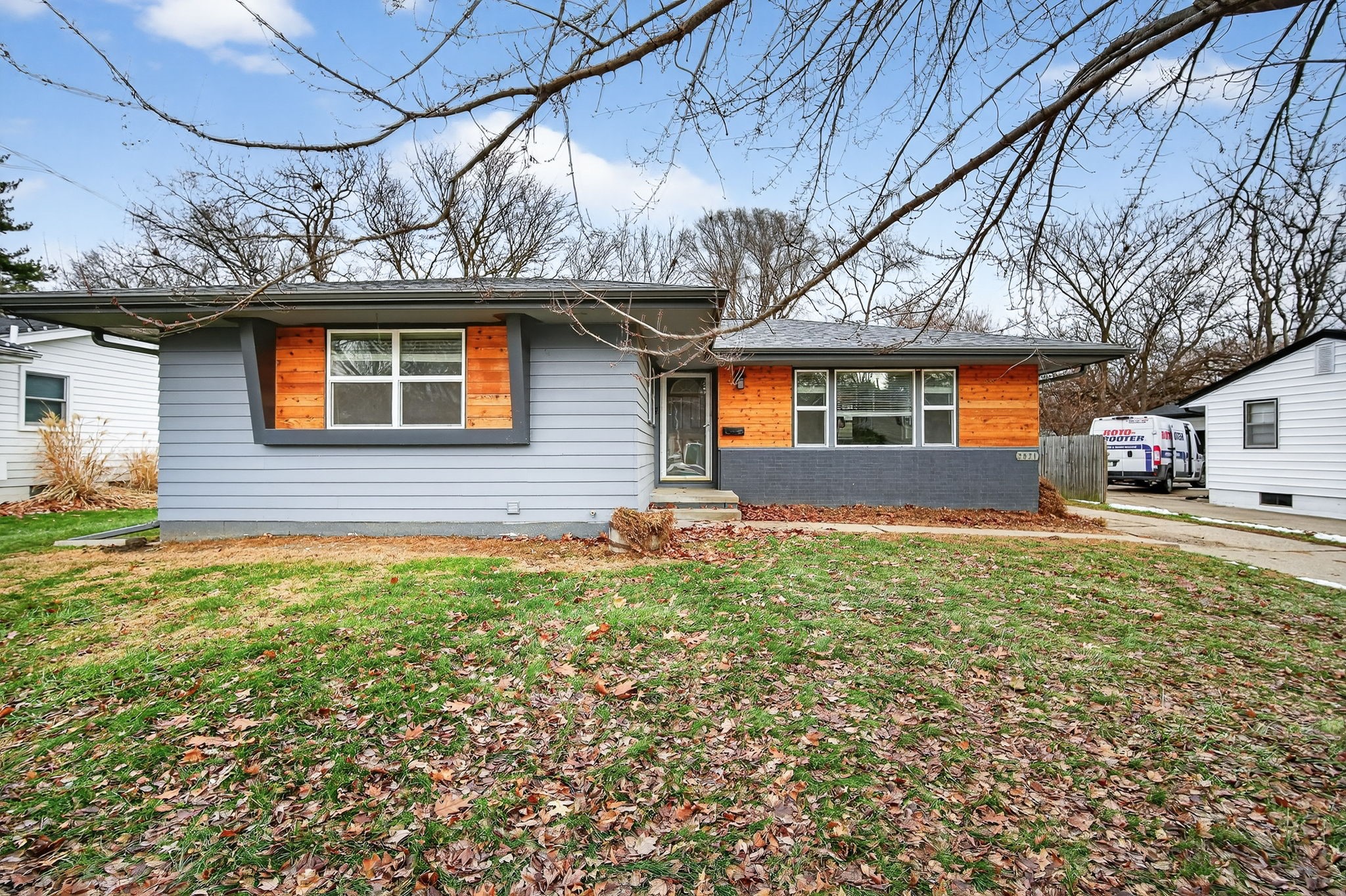 2921 Meadow Lane