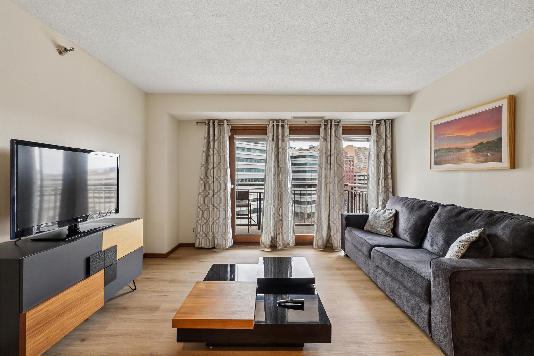 300 Walnut Street 707