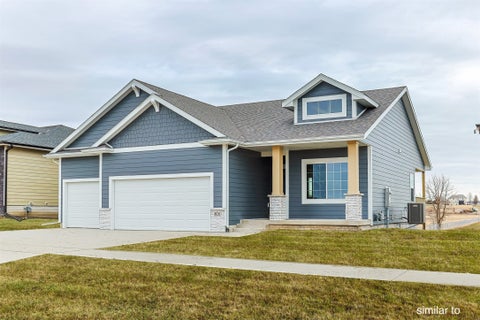 Homes For Sale - 8209 Mahon Court<br/> Johnston, IA 50131