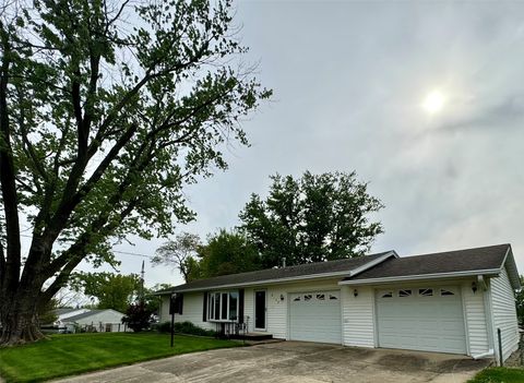 Homes For Sale - 8140 Villa Drive<br/> Warren County, Des Moines, IA 50320