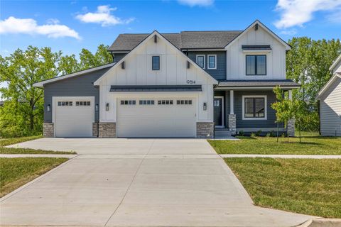 9814 Watermeadow Circle Johnston IA 50131