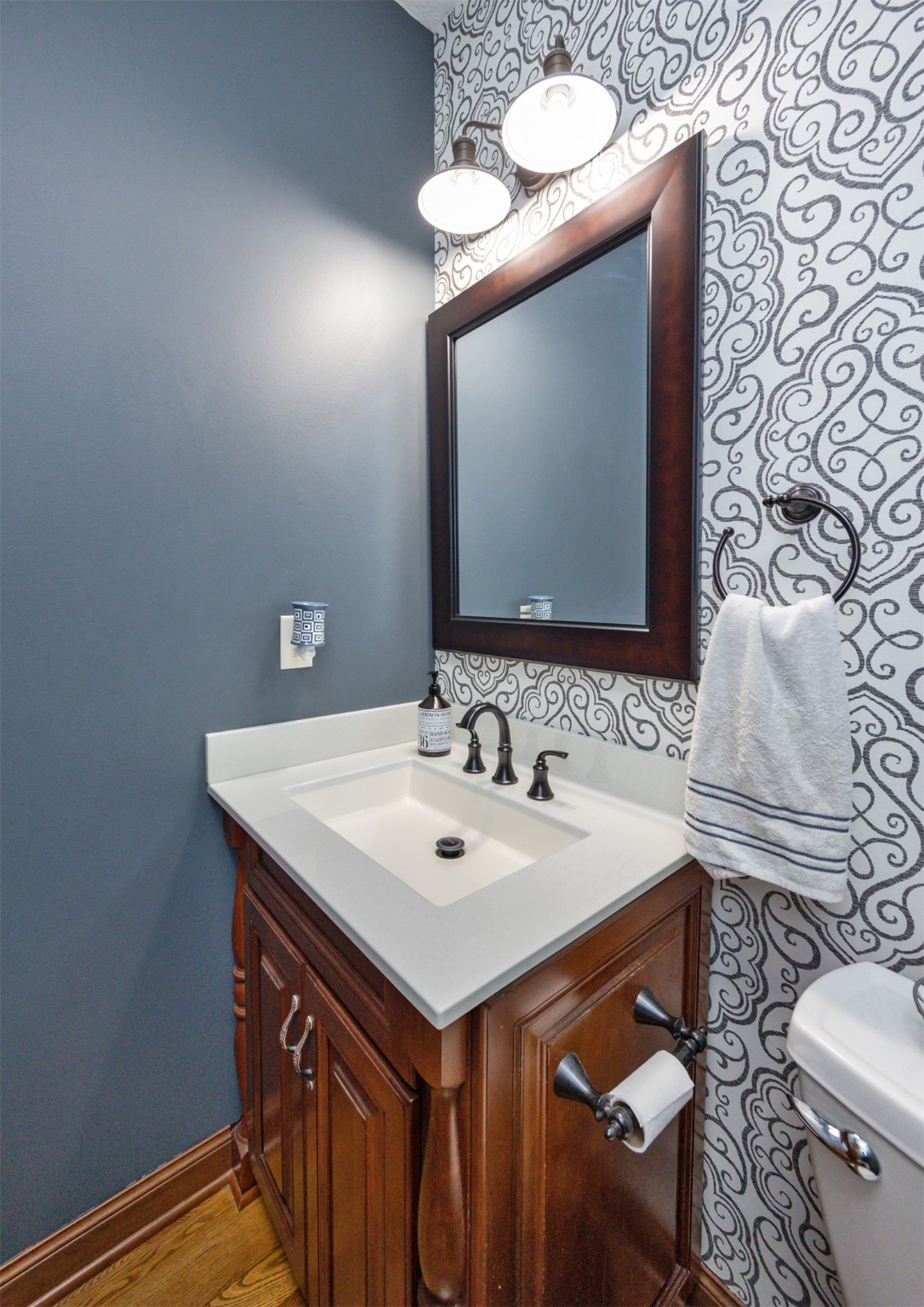 8140 Wellington Boulevard, Johnston, Iowa image 16