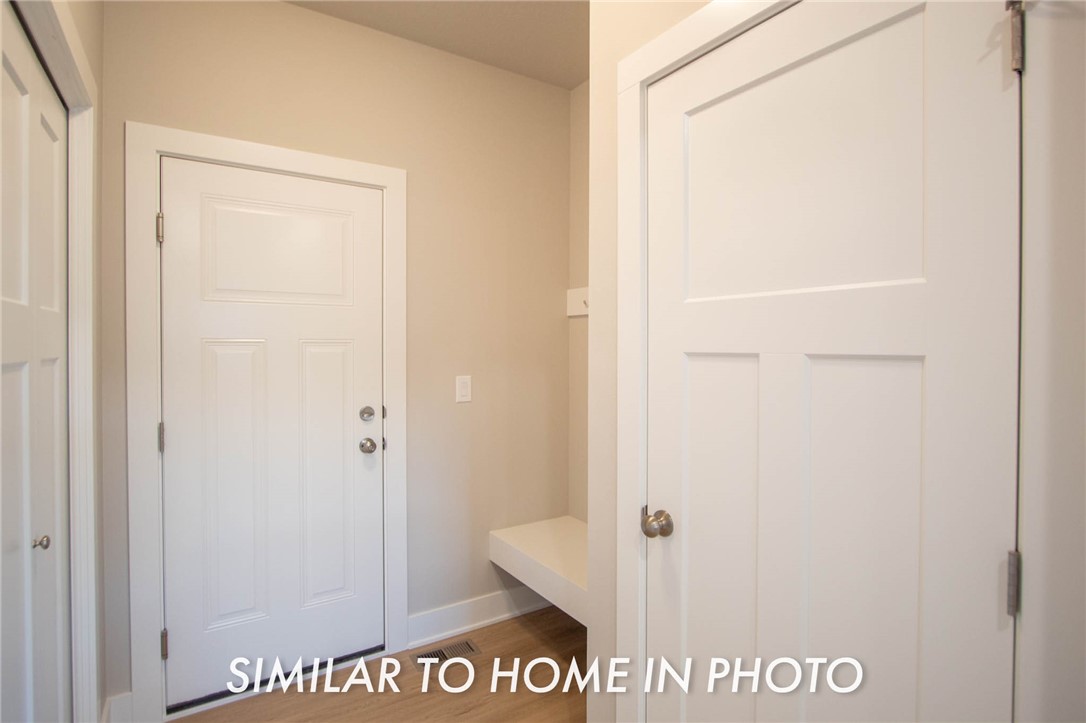 2900 Primrose Lane, Pella, Iowa image 12