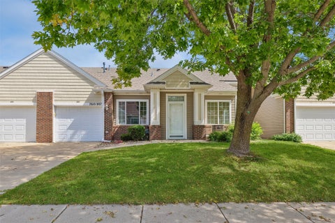 Condo For Sale - 7610 Wistful Vista Drive #907<br/> West Des Moines, IA 50266