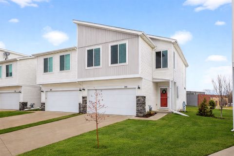 Condo For Sale - 341 NE Mink Drive<br/> Waukee, IA 50263