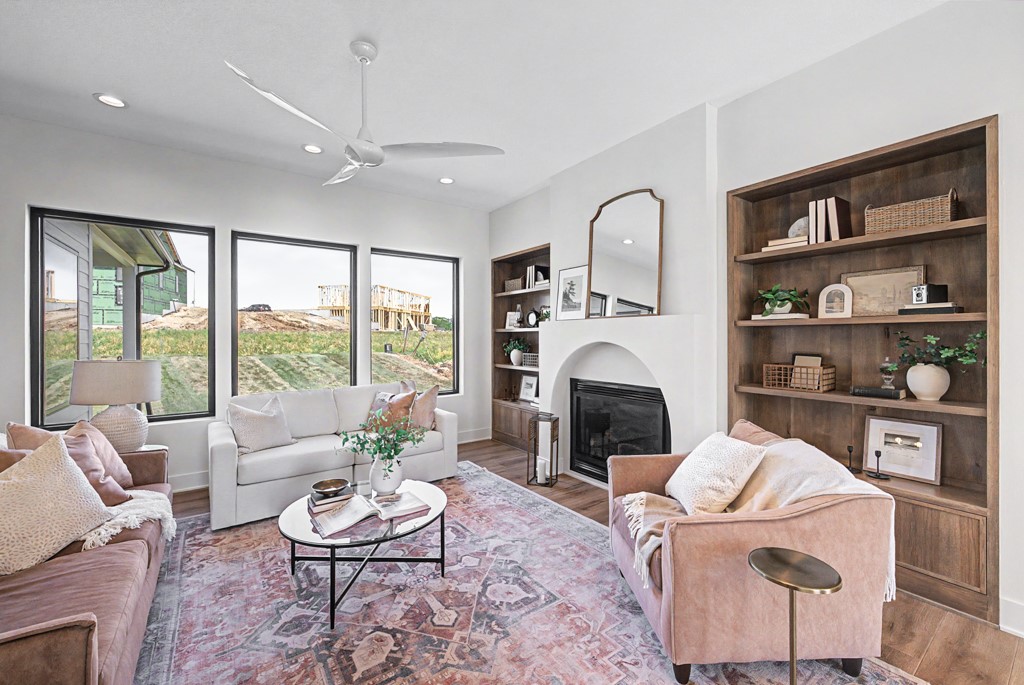 8435 Longmeadow Lane