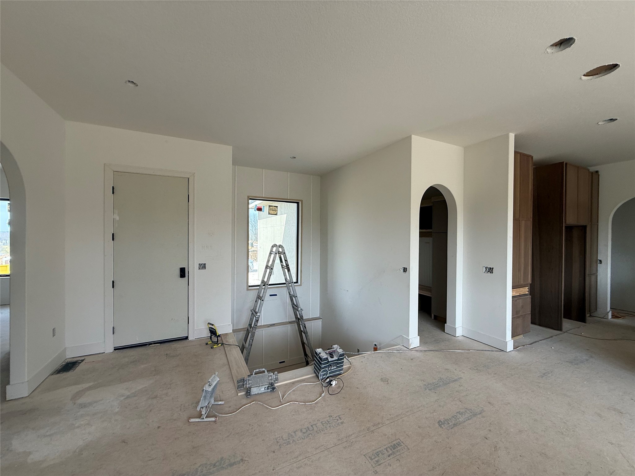 8435 Longmeadow Lane