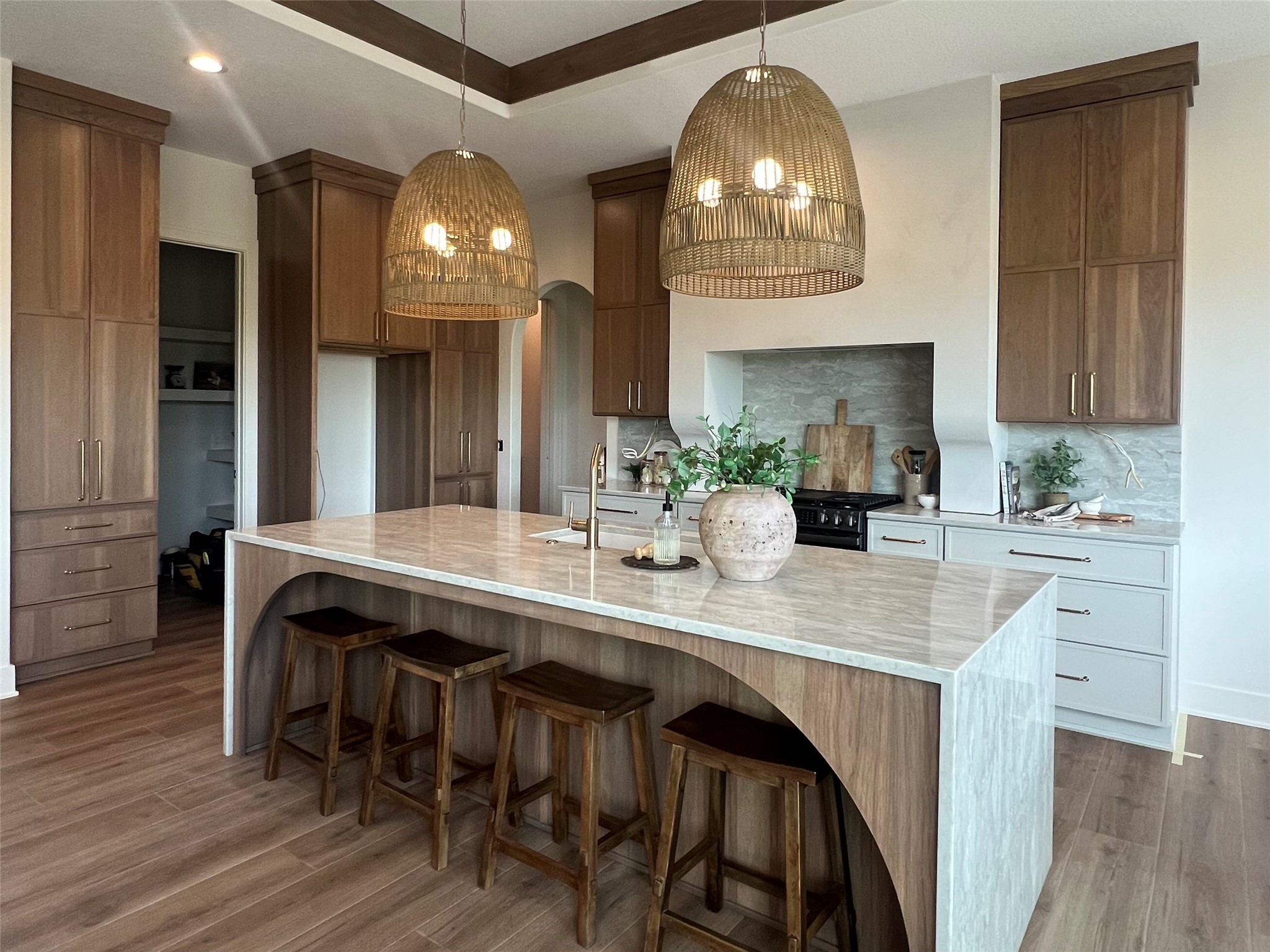 8435 Longmeadow Lane