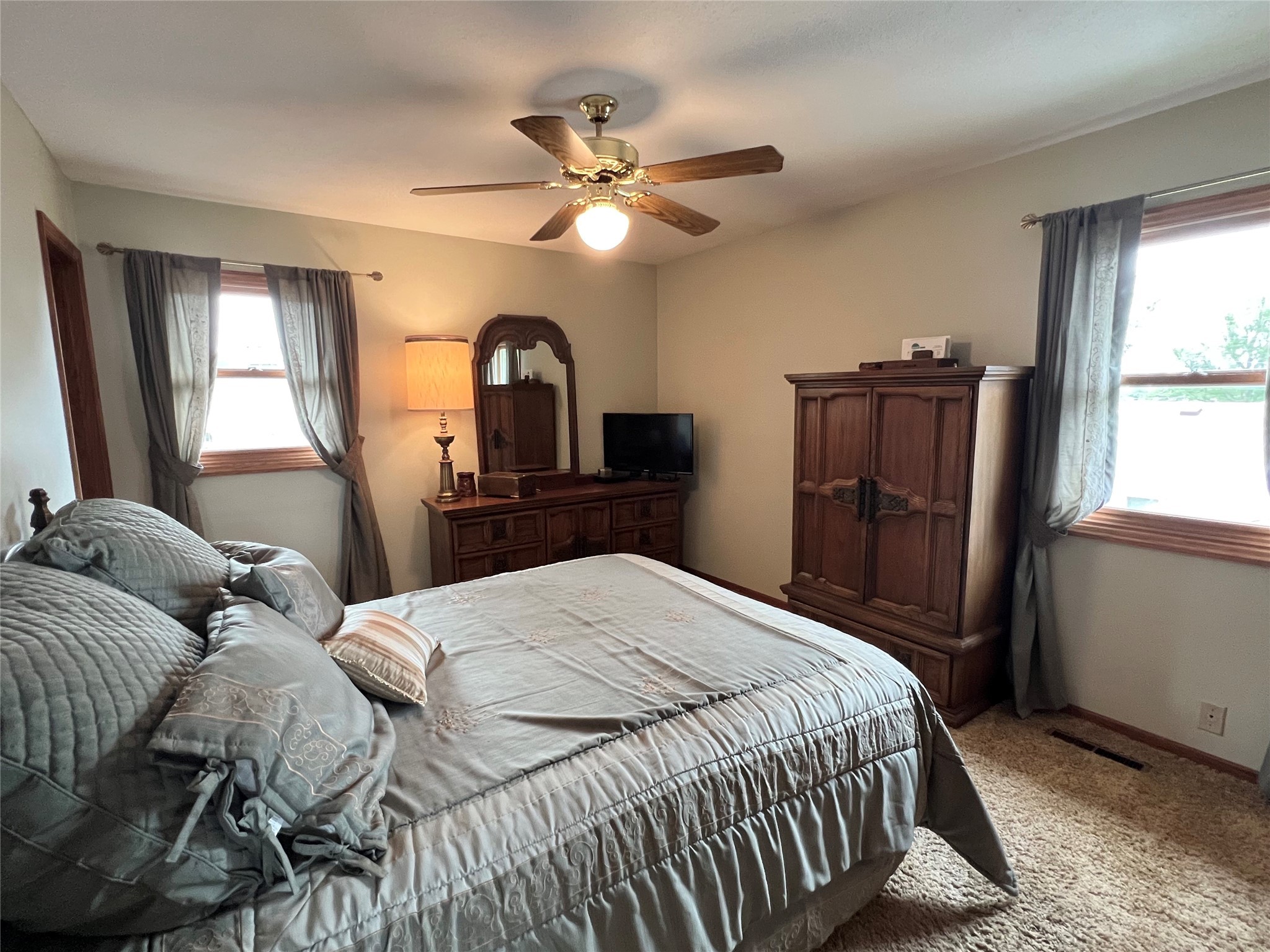 210 E 24th Street, Newton, Iowa image 15