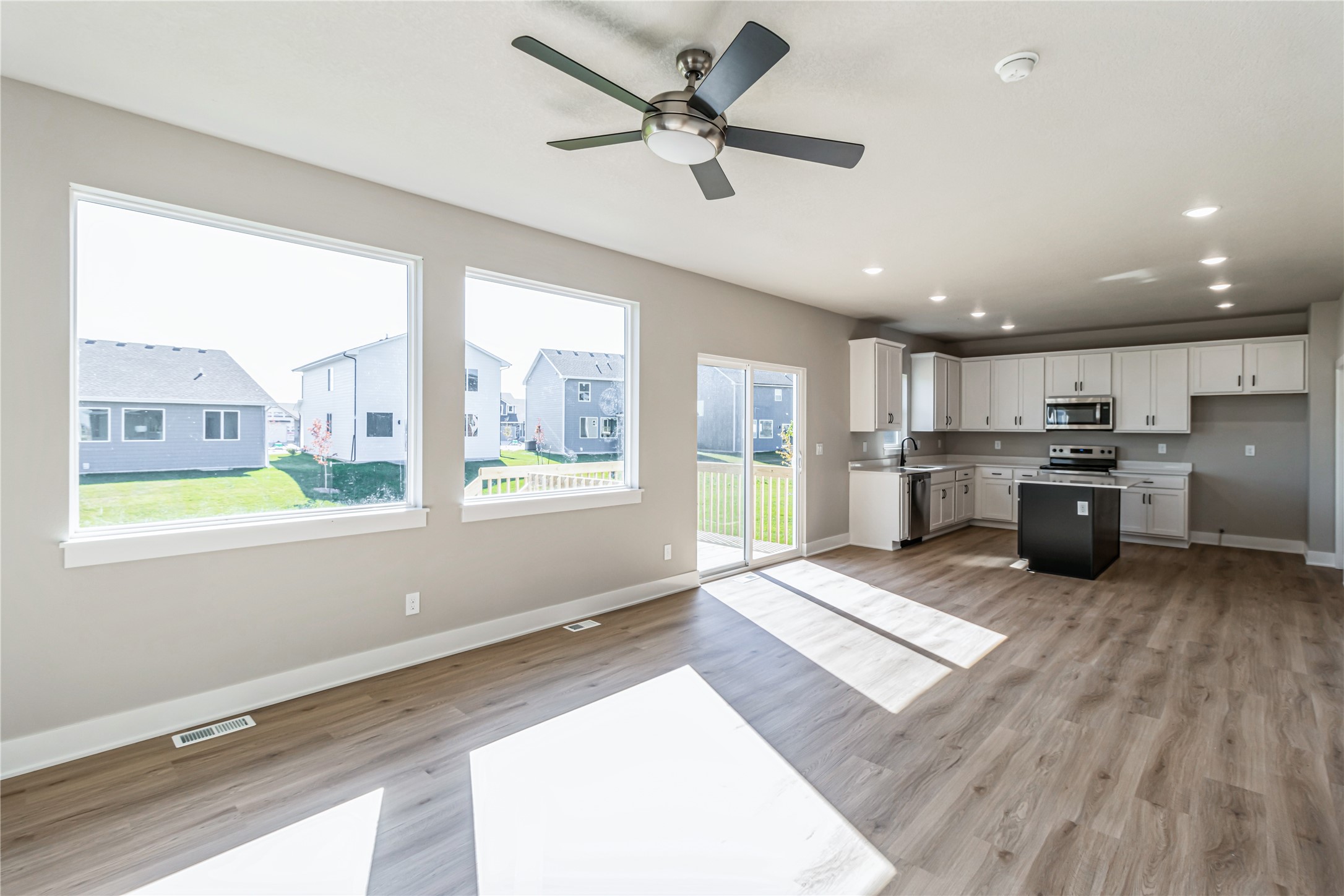 1410 NW Yorktown Drive, Waukee, Iowa image 4