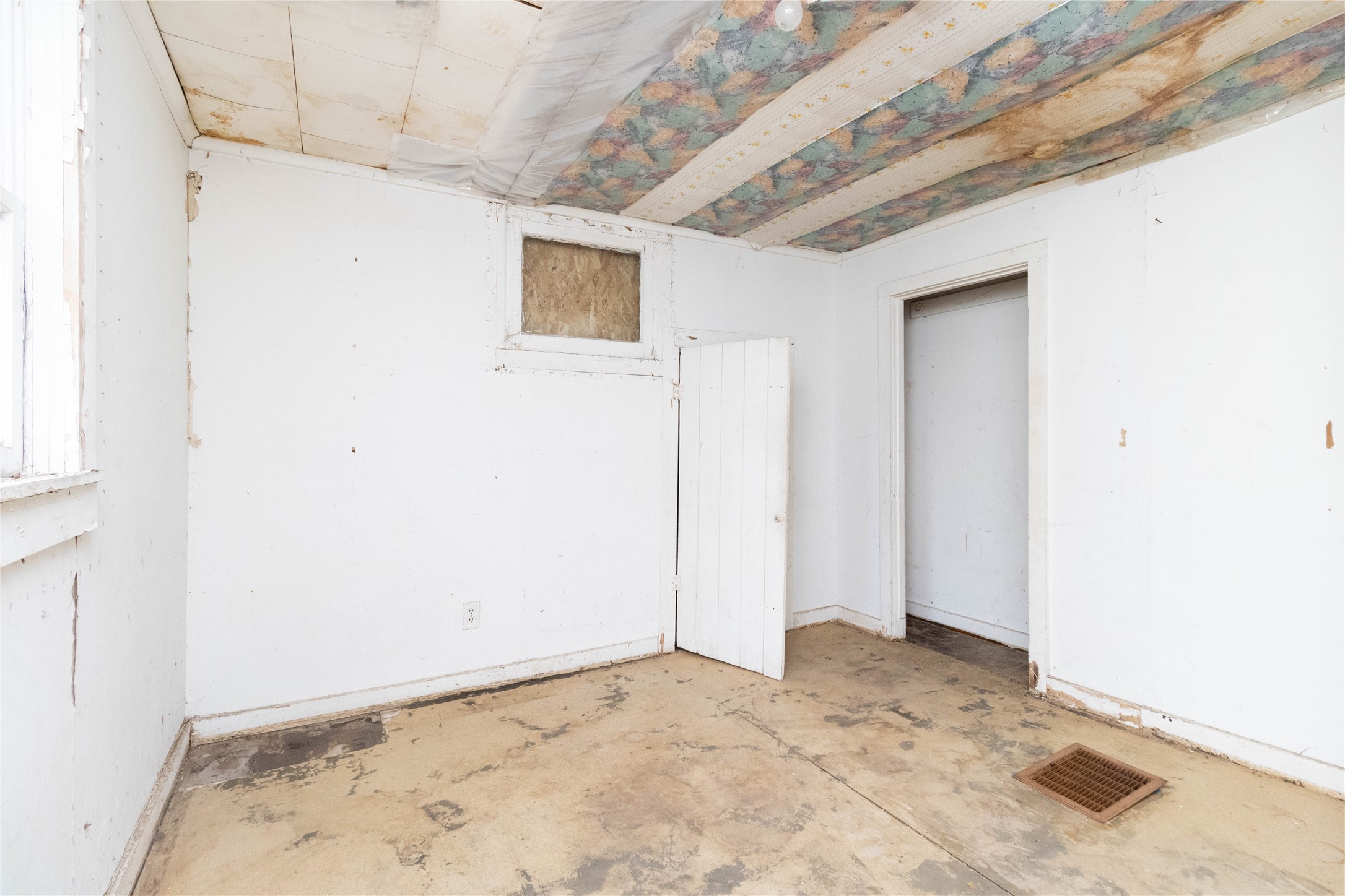 302 3rd Avenue, Altoona, Iowa image 17