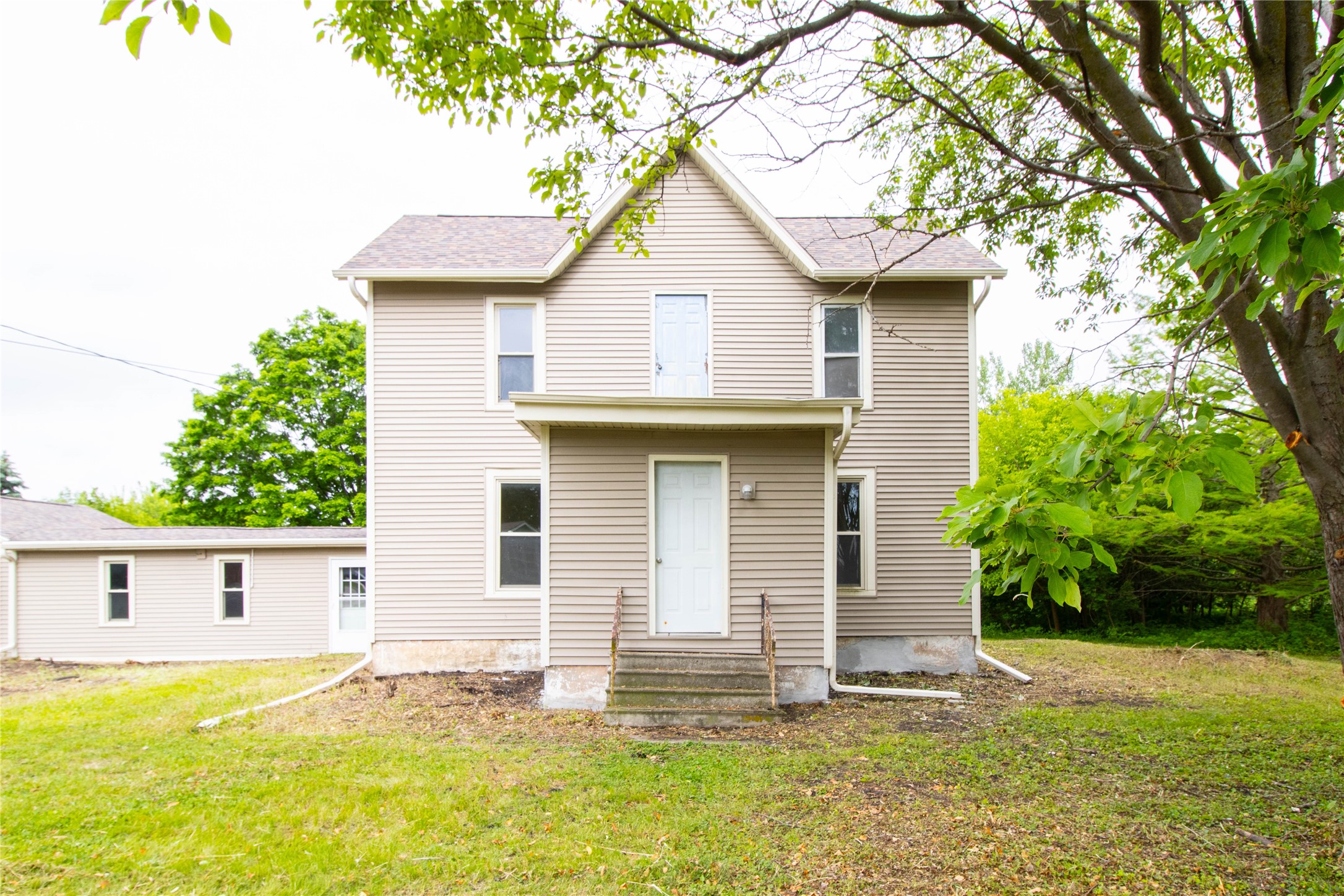 302 3rd Avenue, Altoona, Iowa image 1