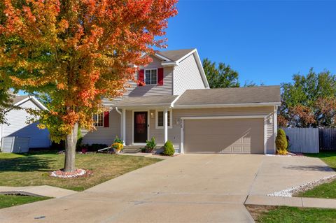 Homes For Sale - 535 SE Cardinal Lane<br/> Waukee, IA 50263
