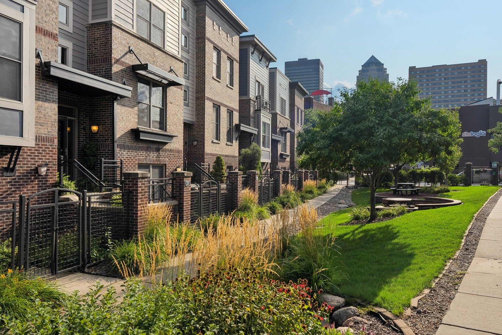 201 Grand Avenue 207