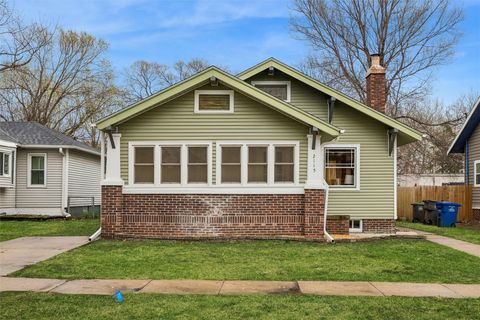 Homes For Sale - 2115 York Street<br/> Des Moines, IA 50316