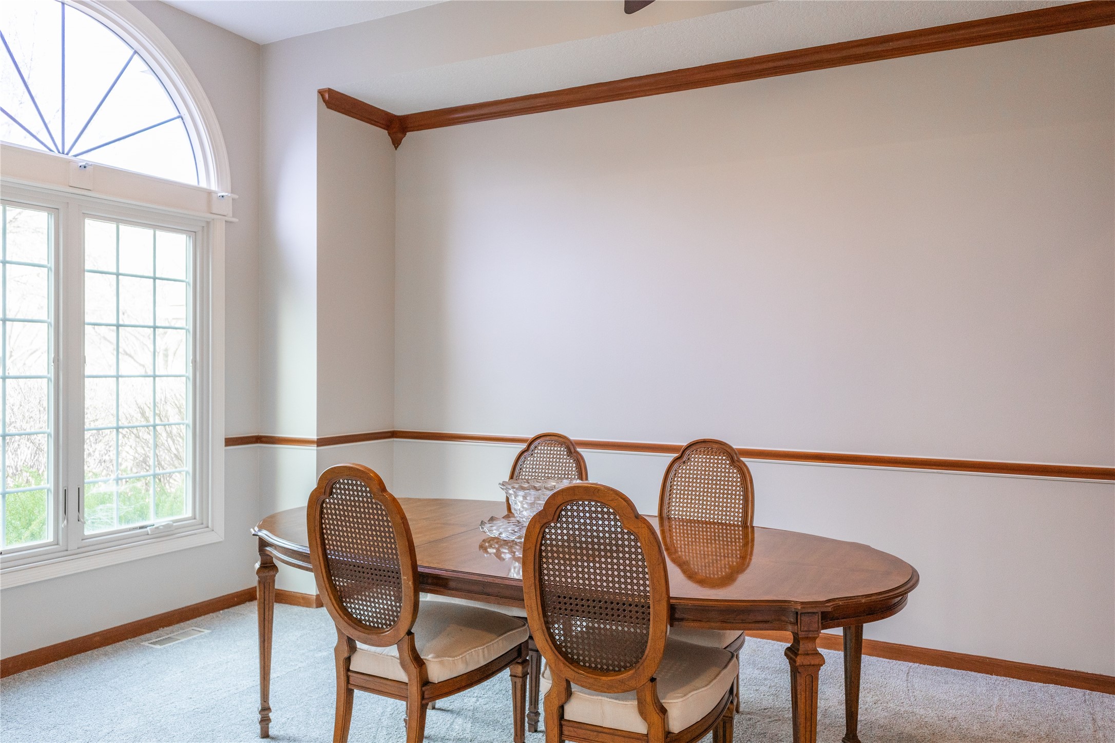 13598 Village Court, Clive, Iowa image 3