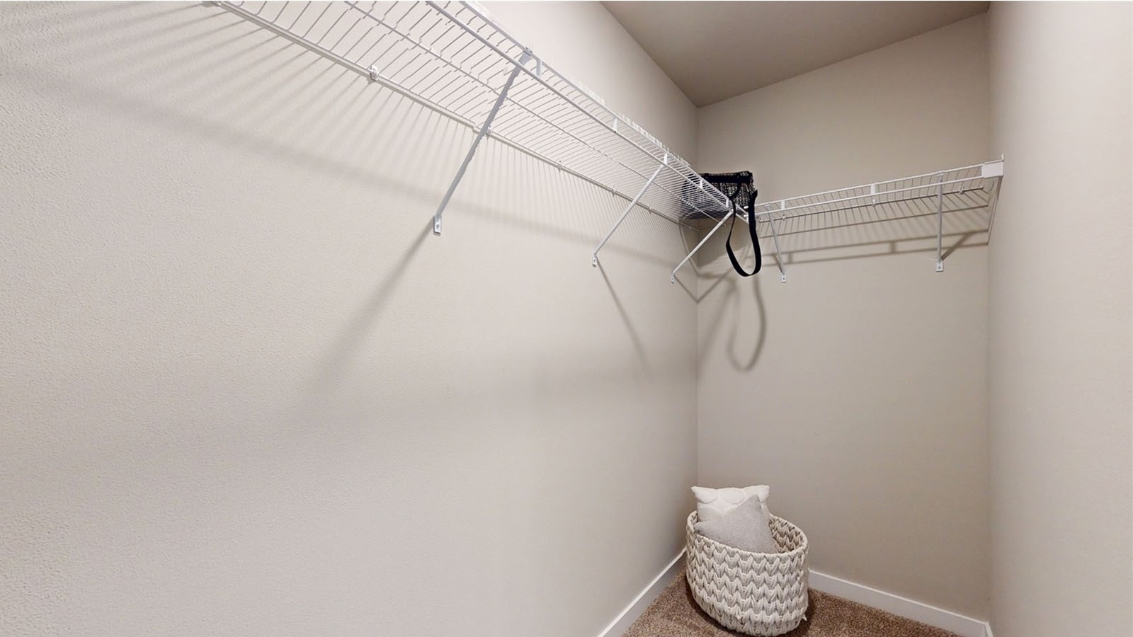 5720 155th Place, Urbandale, Iowa image 13