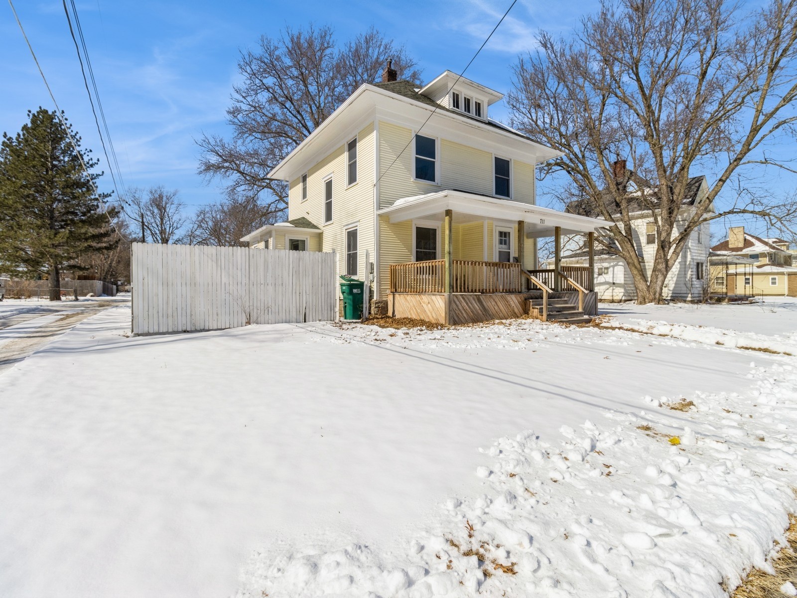 711 S 8th Street, Chariton, Iowa image 2