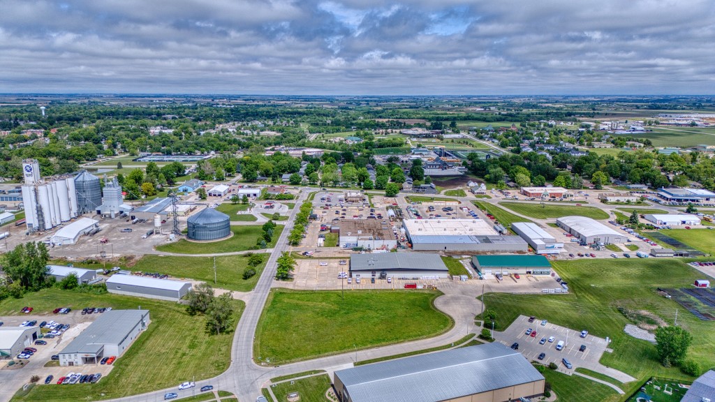 TBD SE 9th Street, Pella, Iowa image 16