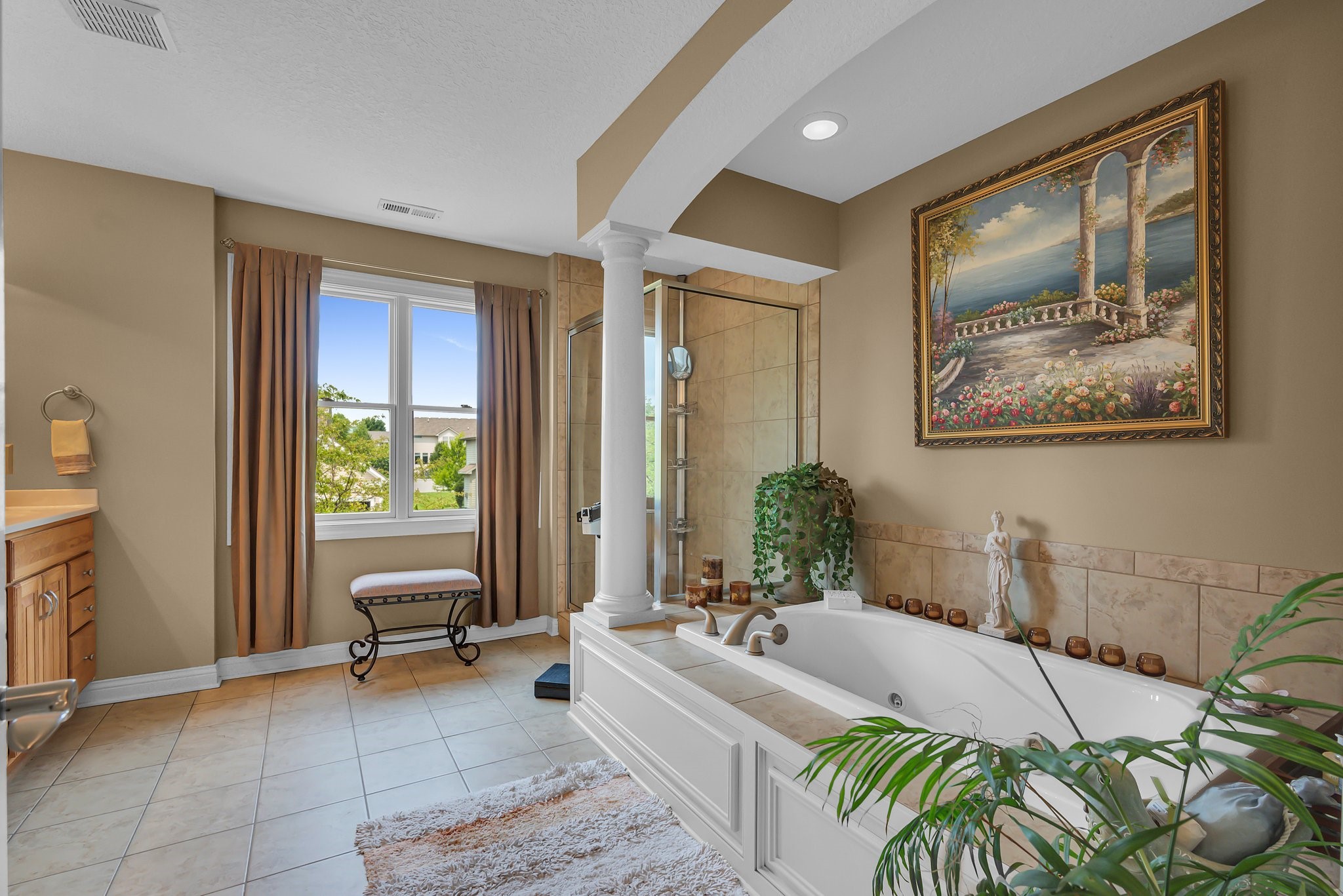 15220 Ridgemont Drive, Urbandale, Iowa image 13