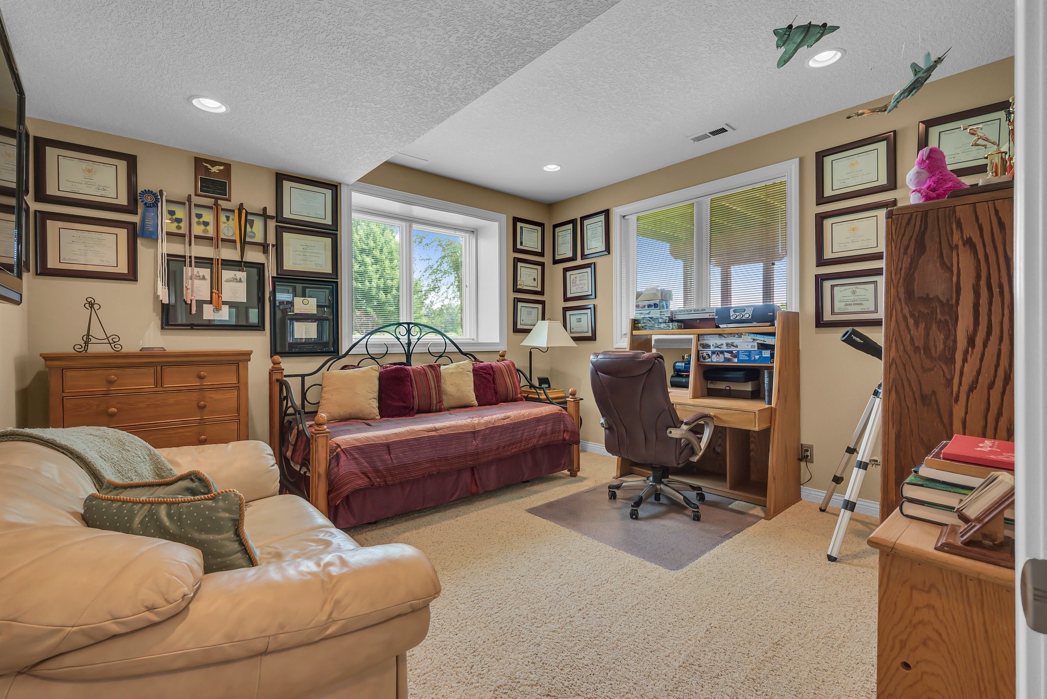 15220 Ridgemont Drive, Urbandale, Iowa image 20