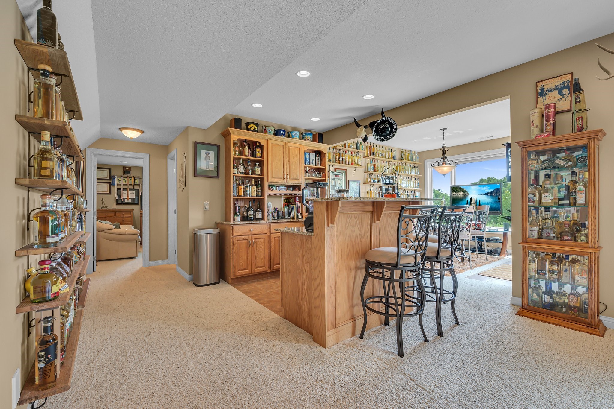 15220 Ridgemont Drive, Urbandale, Iowa image 21
