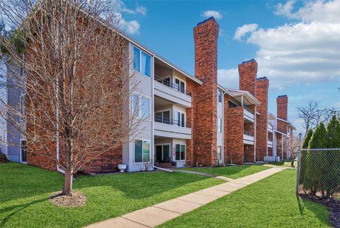 Condo For Sale - 1100 50th Street #2206<br/> West Des Moines, IA 50266