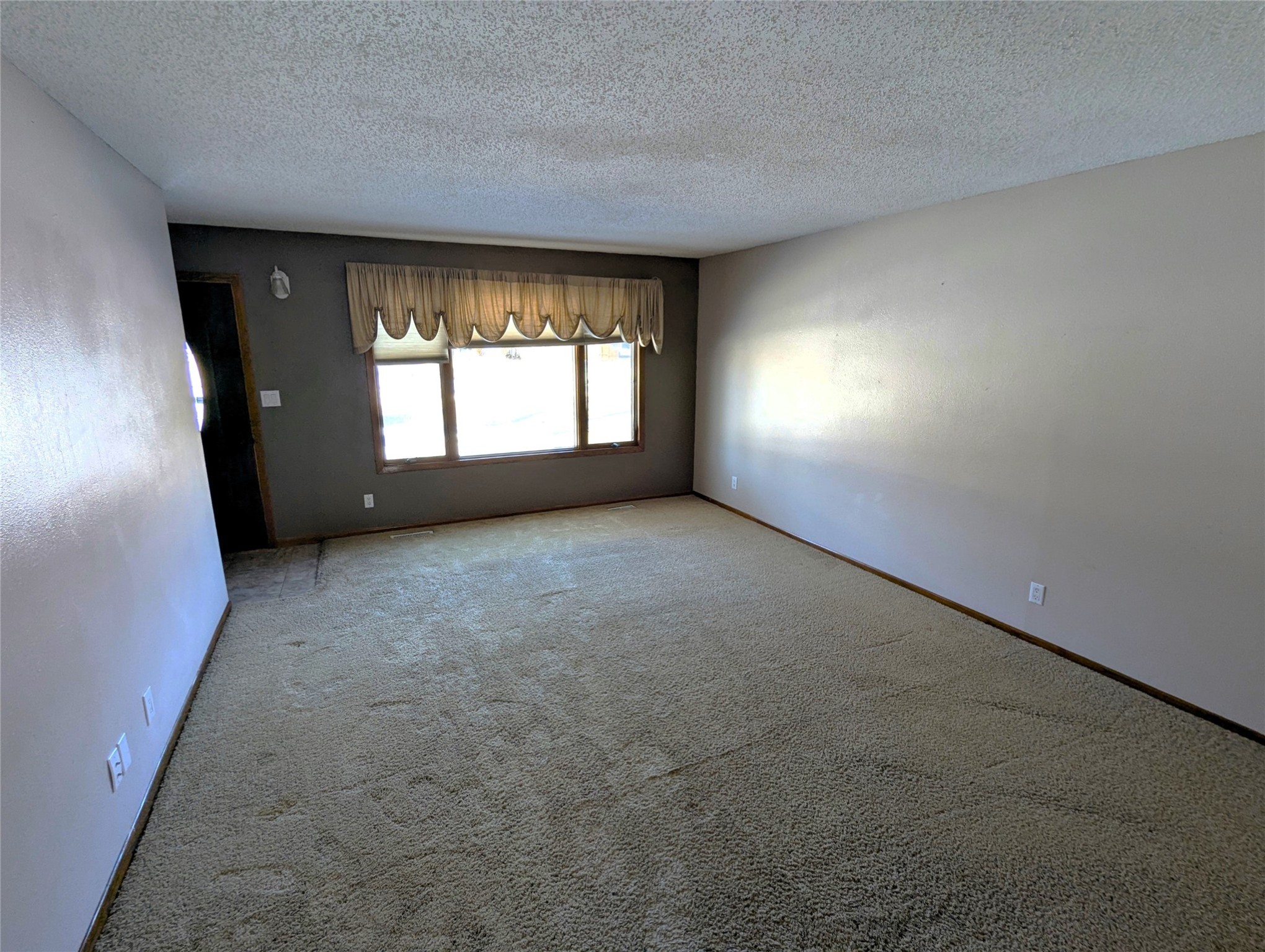 5208 Schubert Street, Ames, Iowa image 4