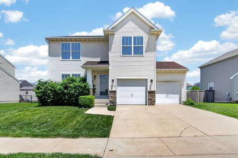 Homes For Sale - 3321 Maple Drive<br/> Bondurant, IA 50035