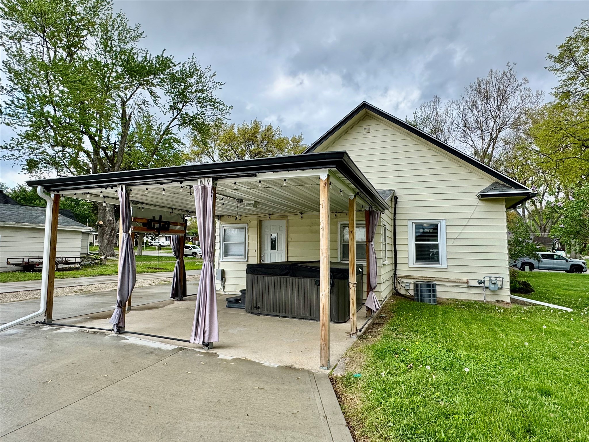 610 School Street, Carlisle, Iowa image 7