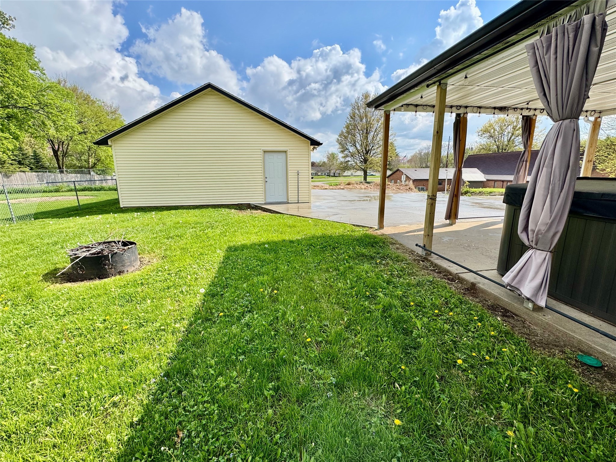 610 School Street, Carlisle, Iowa image 9