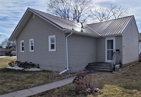 Homes For Sale - 205 E Market Street<br/> Laurel, IA 50141