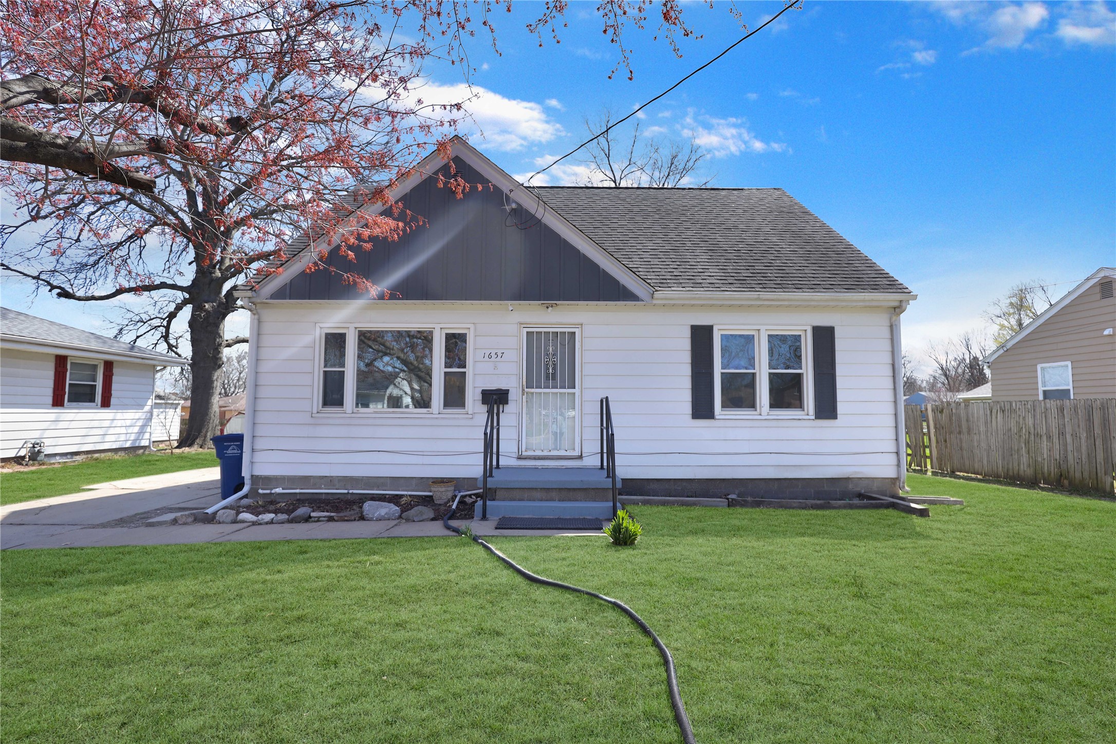 1657 Arthur Avenue, Des Moines, Iowa image 2
