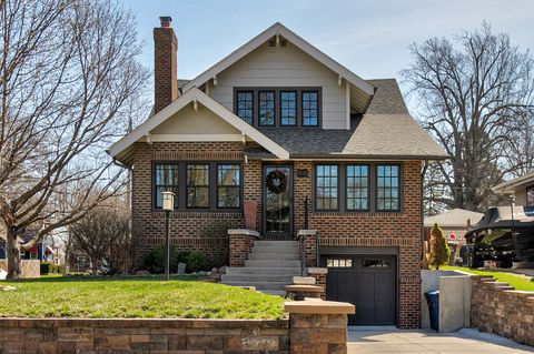 Homes For Sale - 1545 46th Street<br/> Des Moines, IA 50311