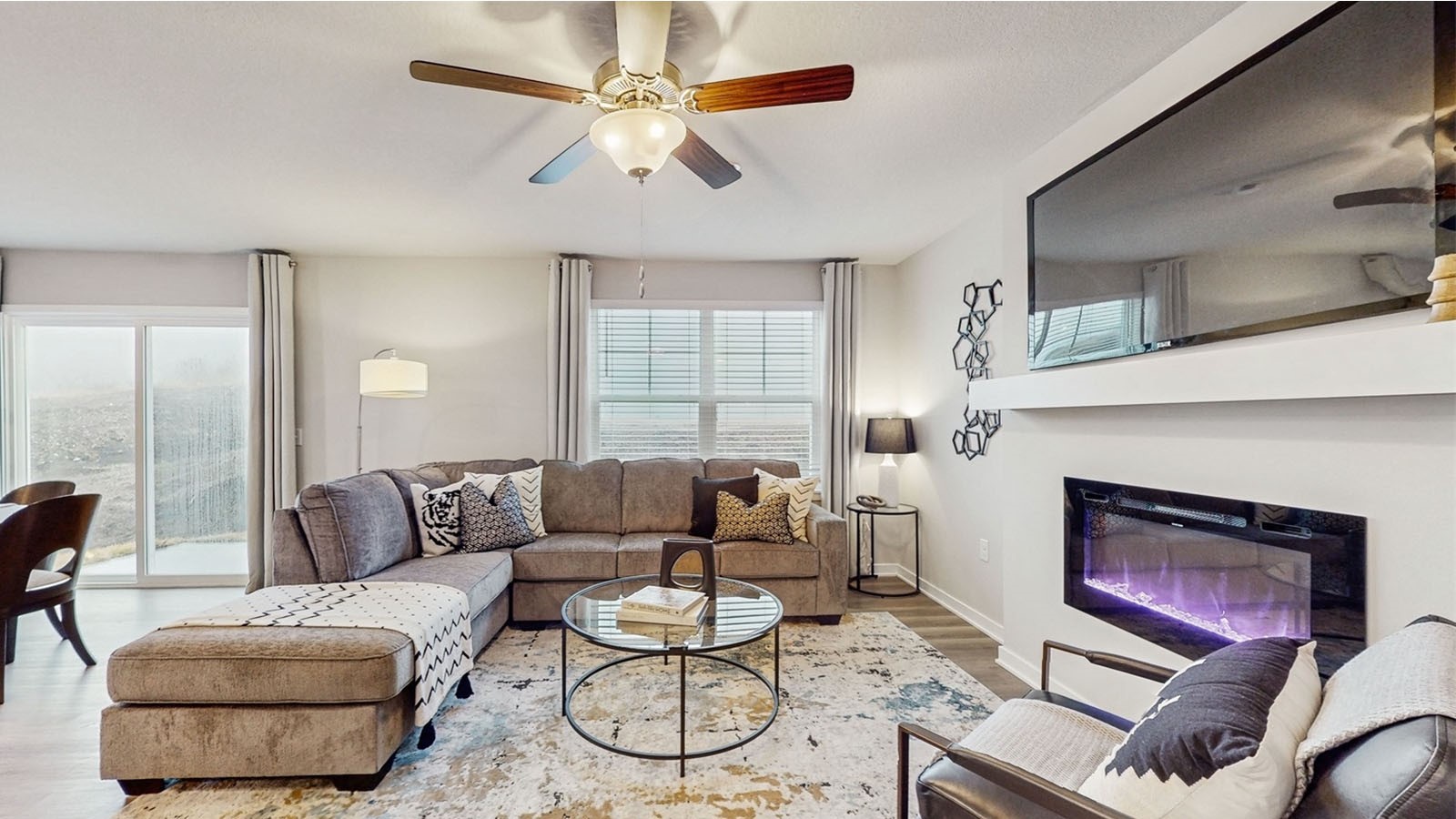 420 Kinley Drive, Waukee, Iowa image 1