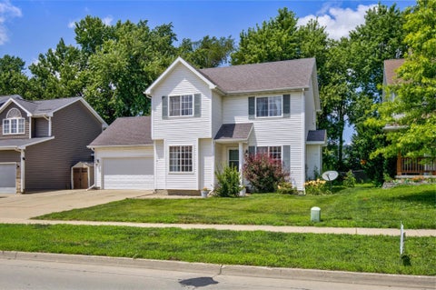 Homes For Sale - 1851 Merle Huff Avenue<br/> Warren County, Norwalk, IA 50211