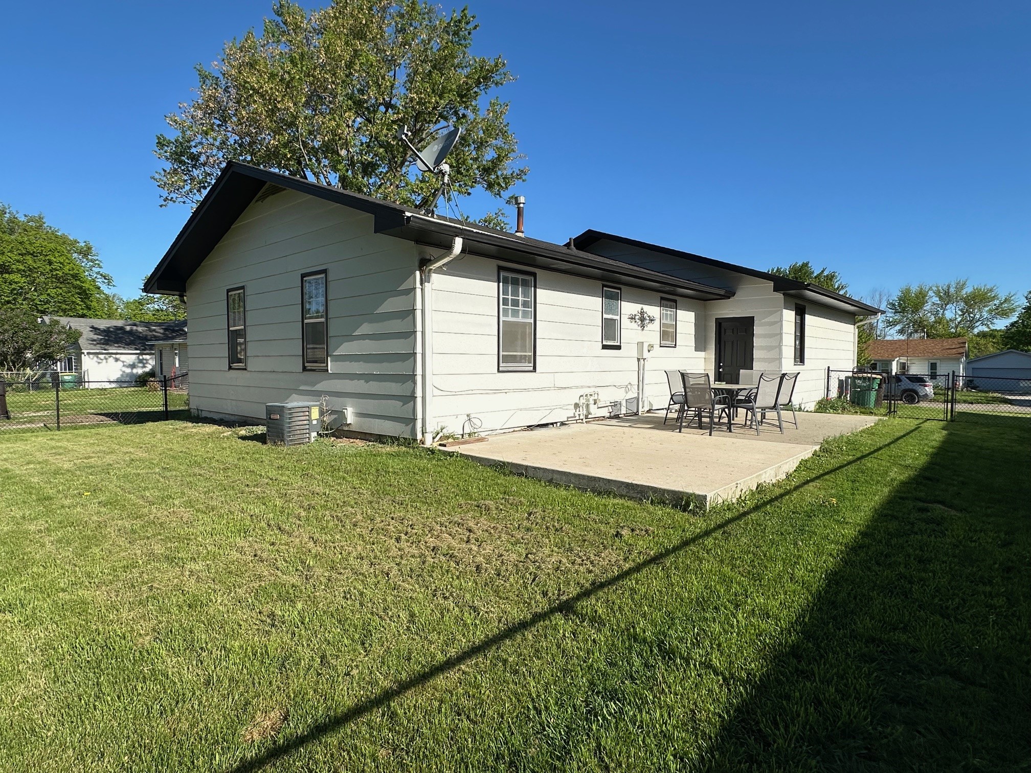 616 E Green Street, Winterset, Iowa image 2